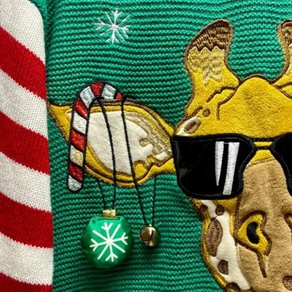33 Degrees Christmas Sweater Men's XL Multicolor + Giraffe Scarf Beverage Pocket